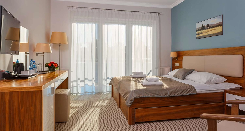 King Bed Guest Room