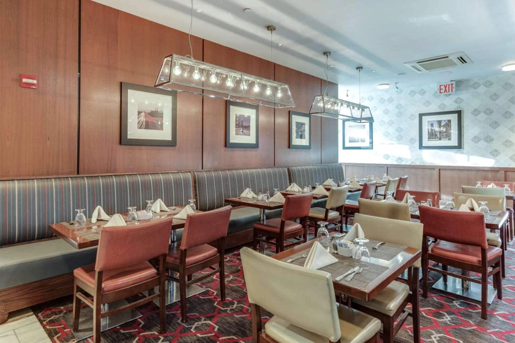 Hotel Restaurant
