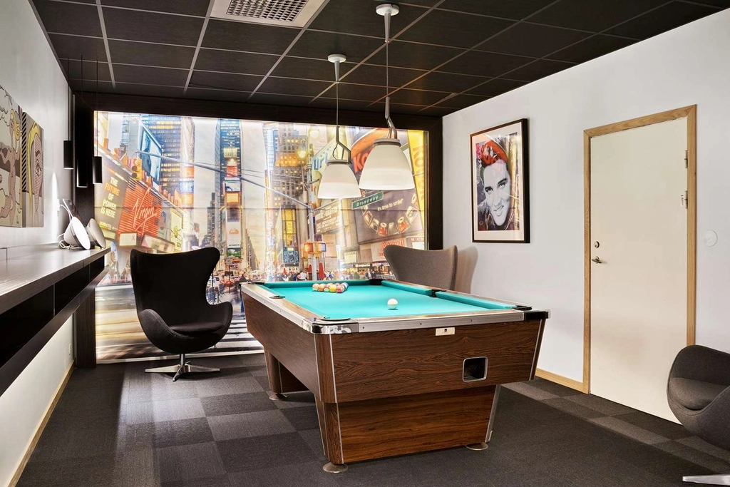 Best Western Halland Pooltable Playroom