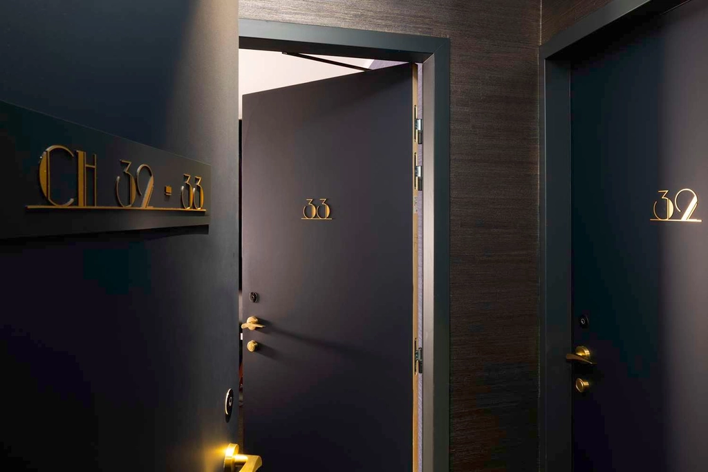 Queen room and King room