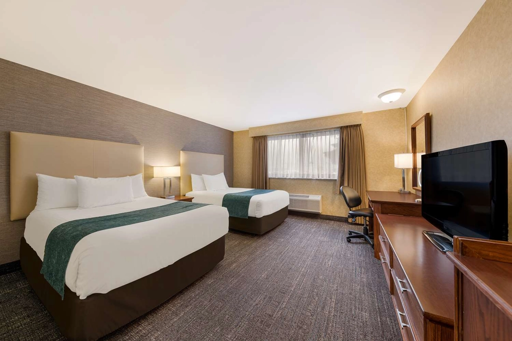 Guest Room with 2 Double Beds, moteal section
