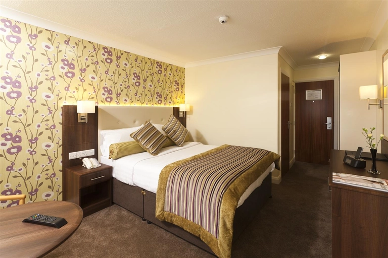 Deluxe Double Guest Room