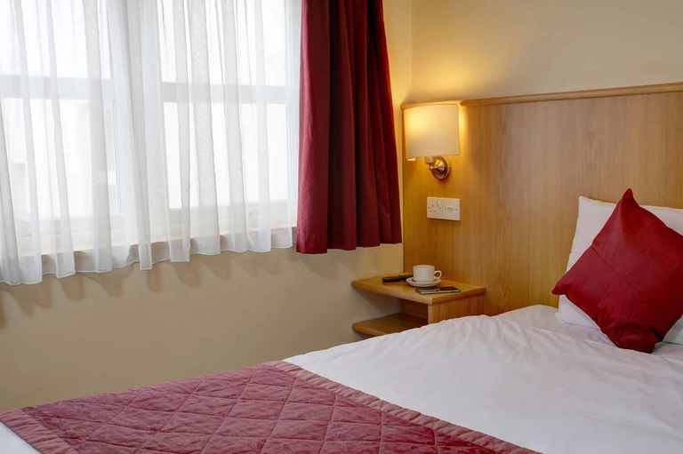 Standard: Single Room