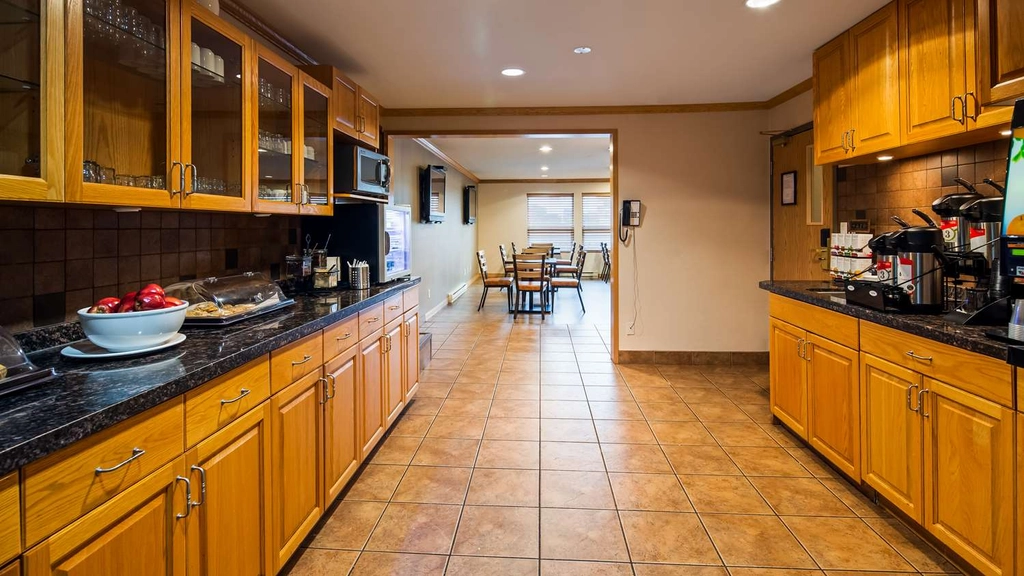 Breakfast Bar