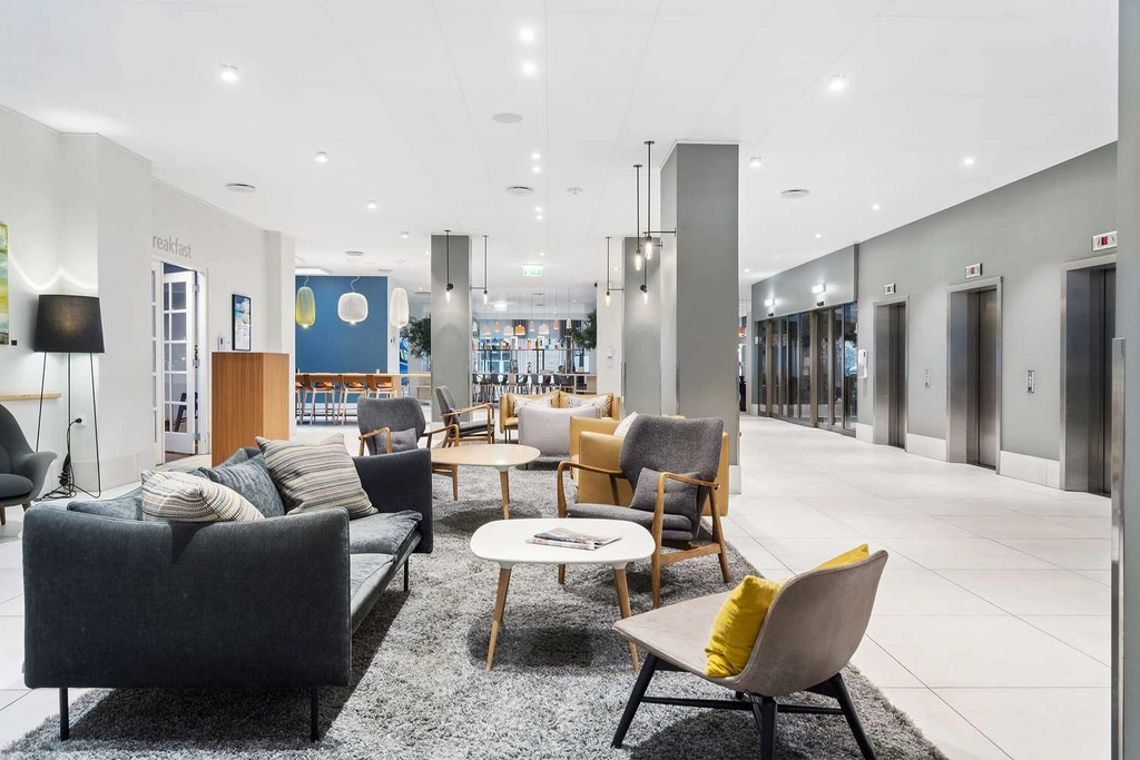 BW Airport Hotel Copenhagen seating area lobby