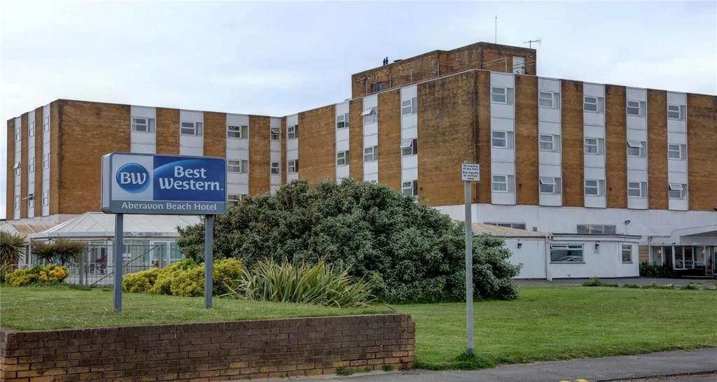 aberavon beach hotel grounds and hotel