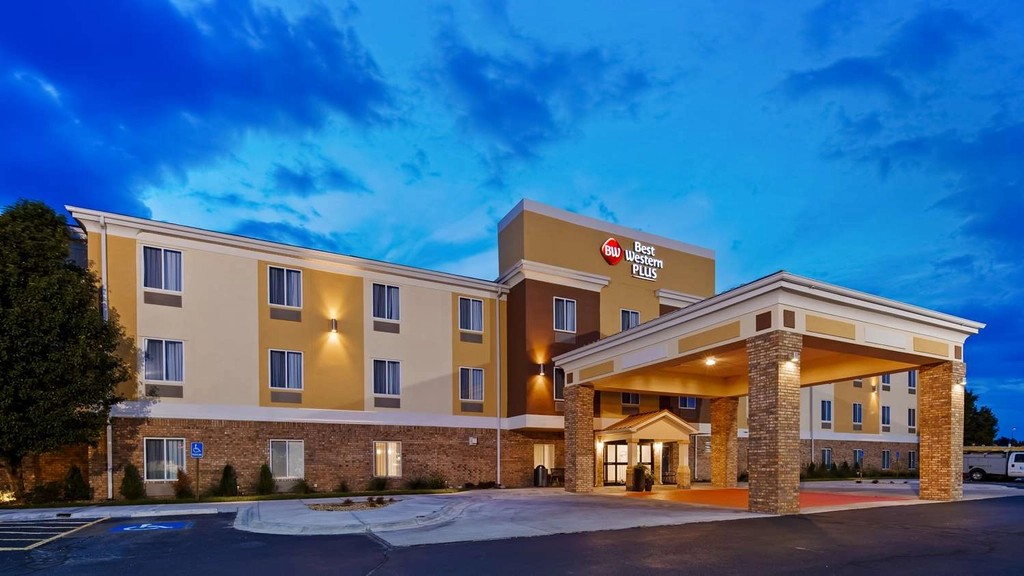 Best Western Plus Liberal Hotel and Suites