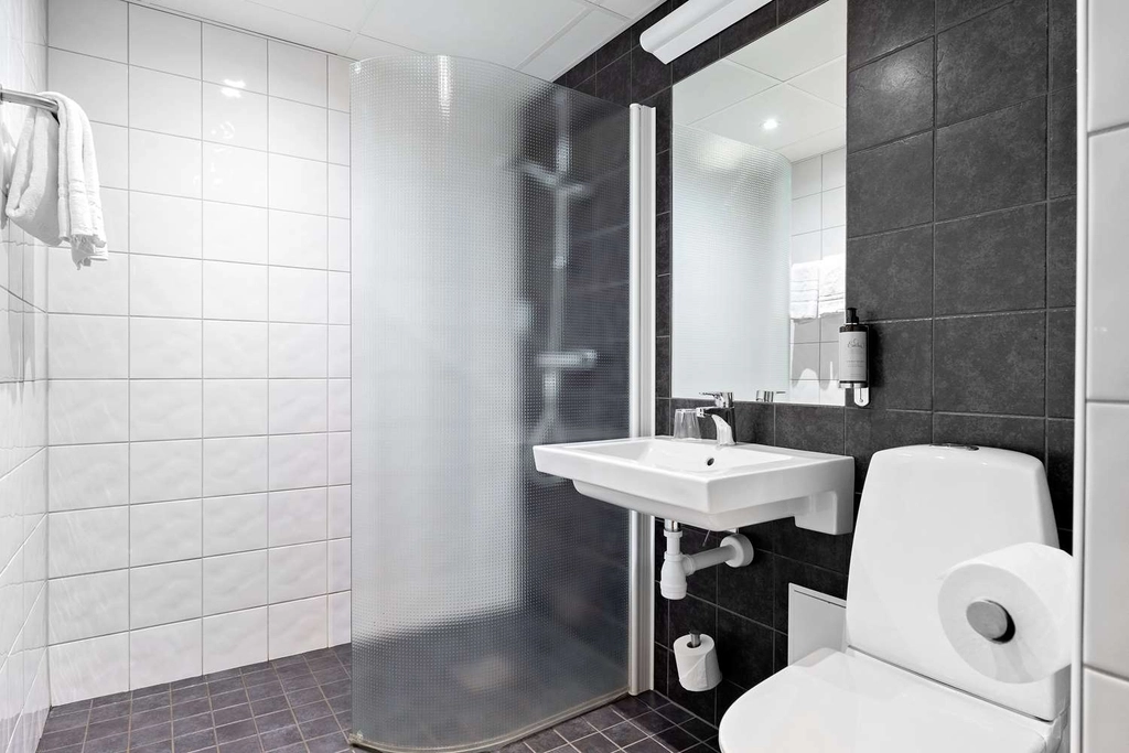 Bathroom BW Royal Star
