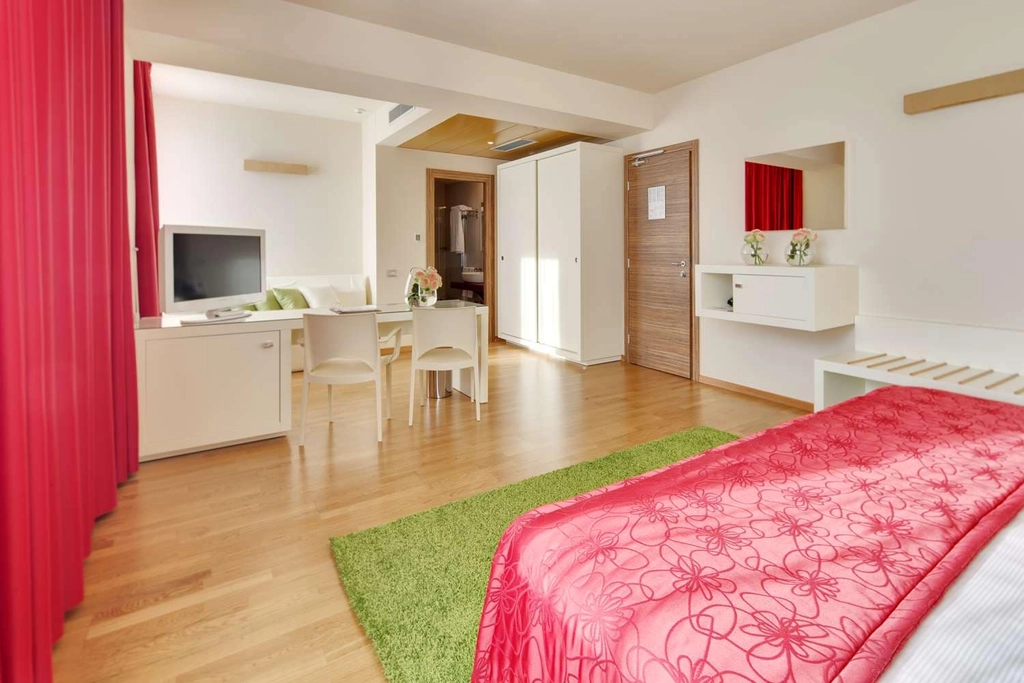 Comfort room