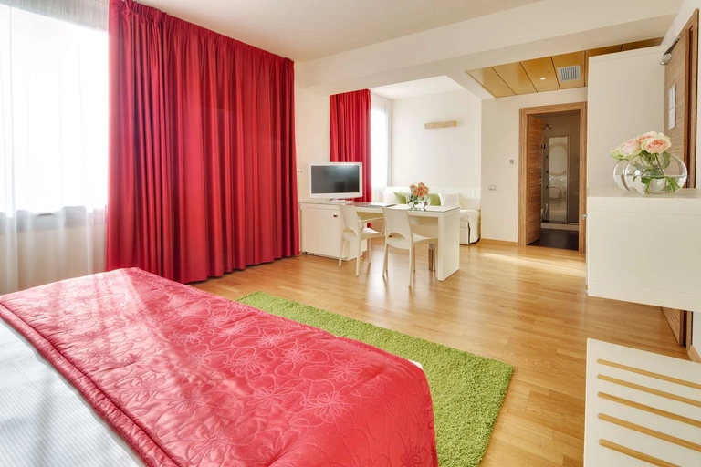 Comfort room