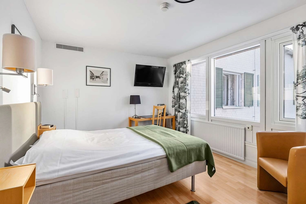 Double bed standard Hotell Malmk ping BW