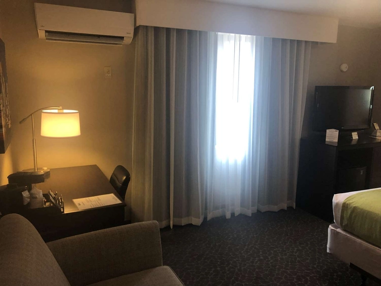 Queen Room