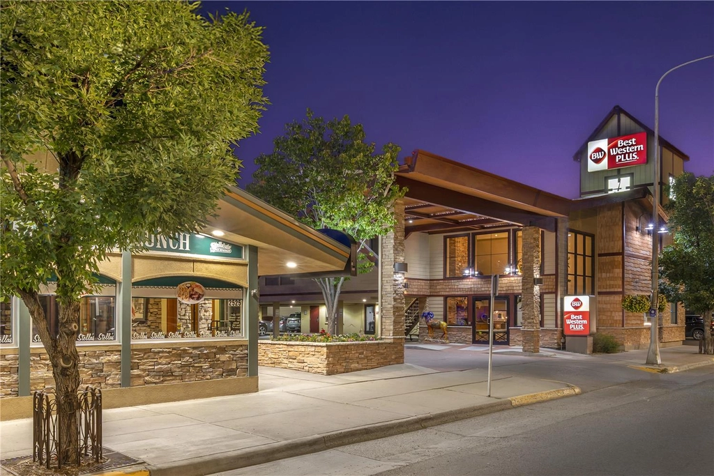 Exterior Twilight