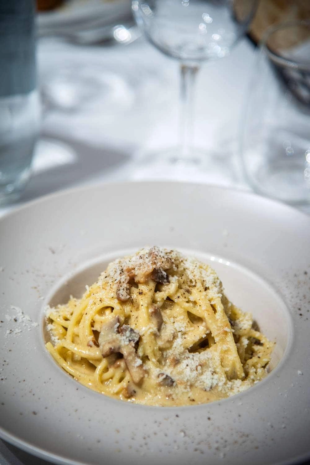 Restaurant The White
