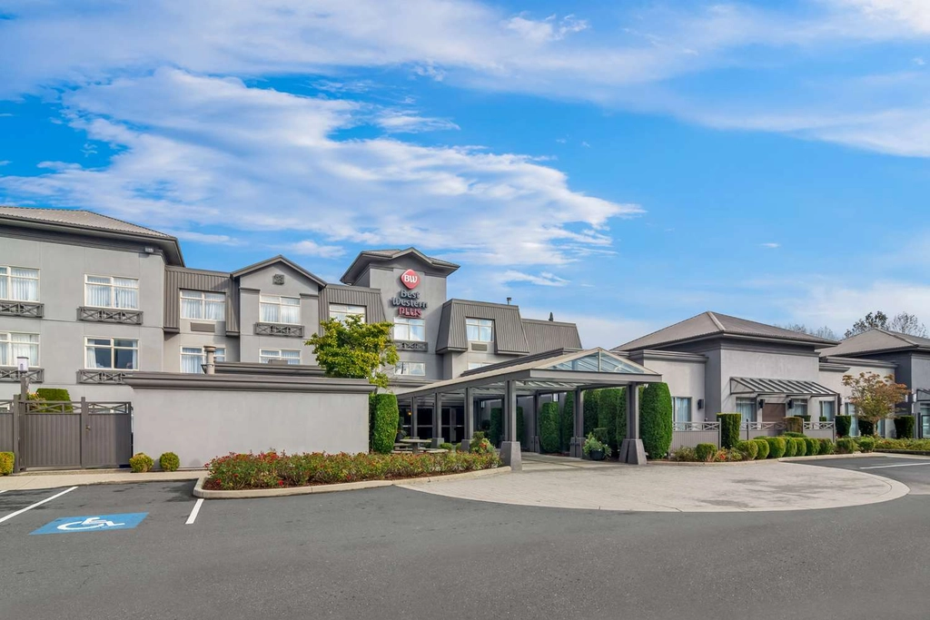BW PittMeadows BC Exterior