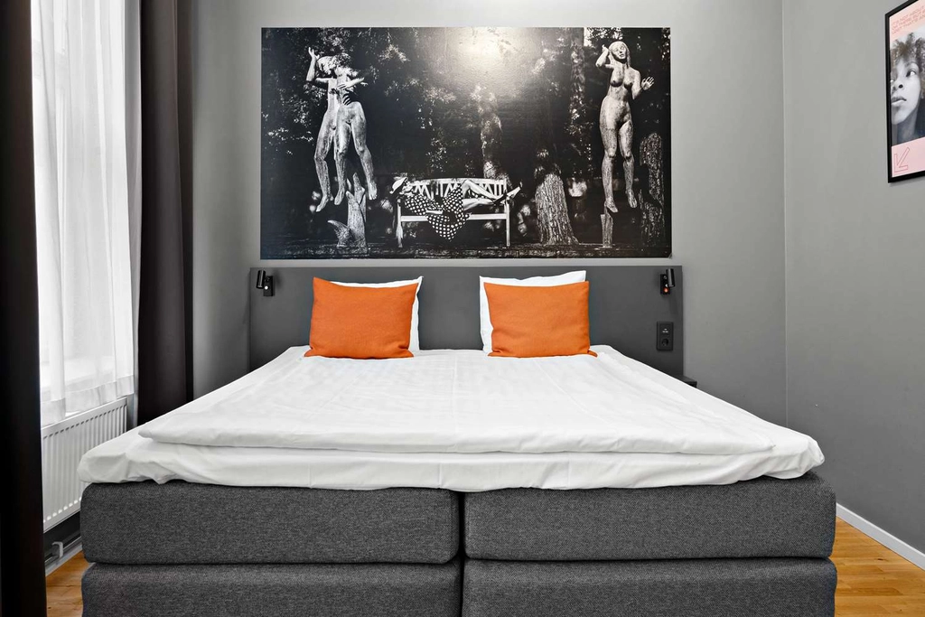 Family king bed sofabed Aiden Sthlm City