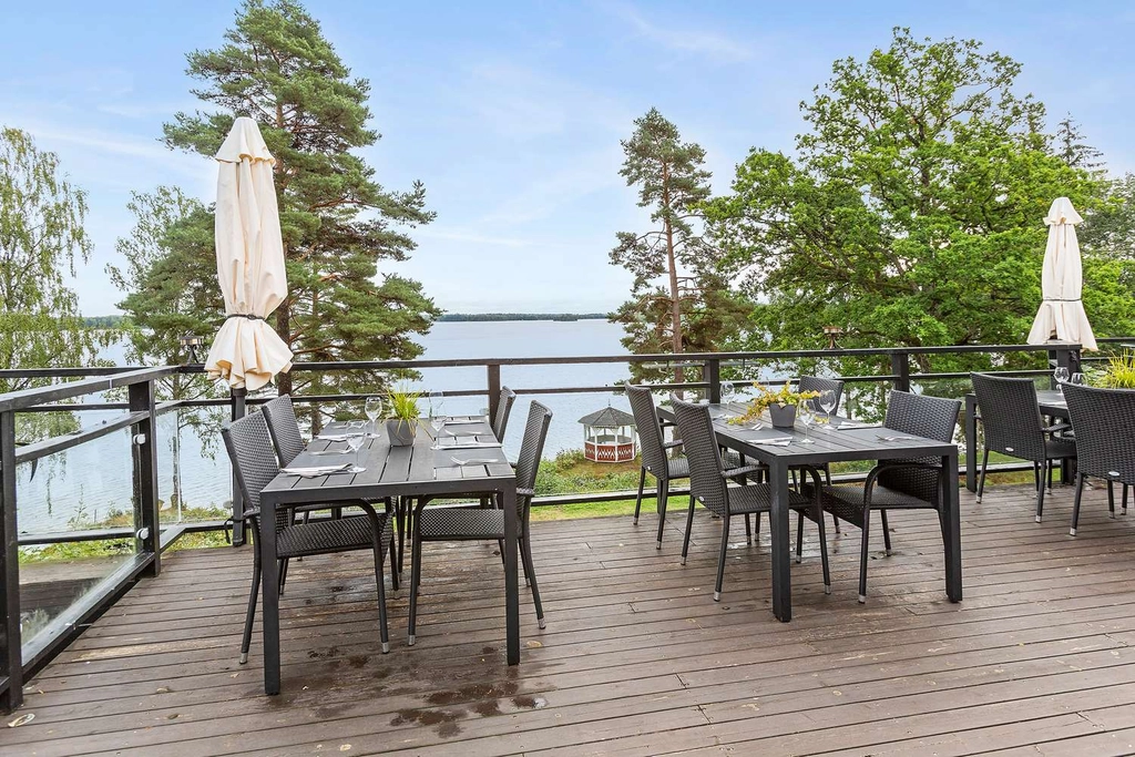 Best Western Ullinge Restaurant Patio