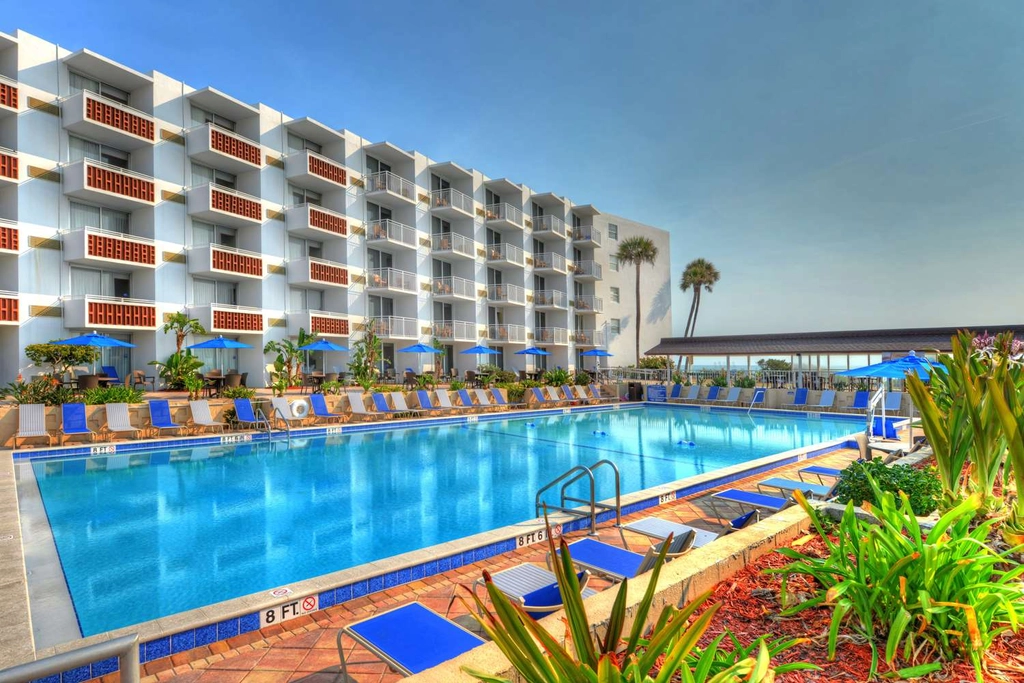 Outdoor Swimming Pool