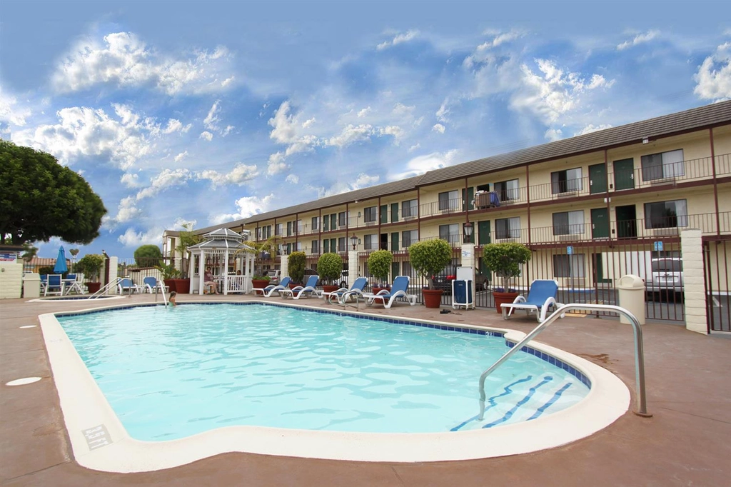 Outdoor Pool and Hot Tub