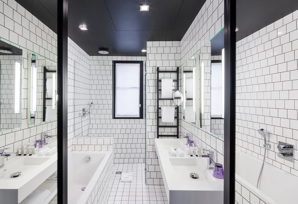 Guest Bathroom