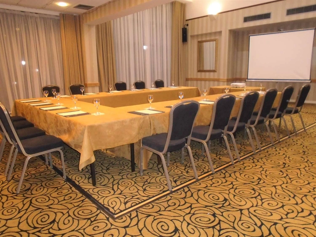 pitbauchlie house meeting space