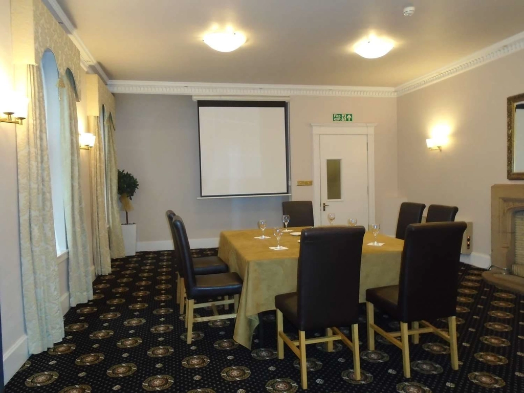pitbauchlie house meeting space