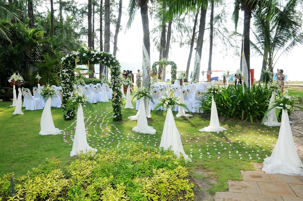 Garden Wedding Ceremony