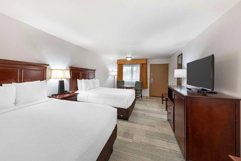 Guest Room Double Beds