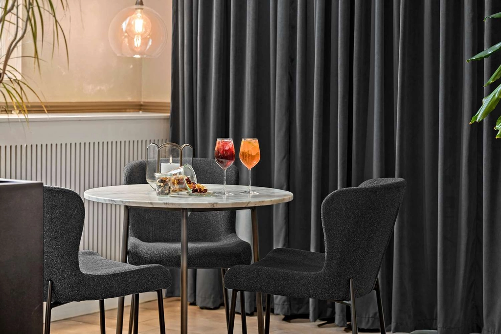 BW Hebron Lounge