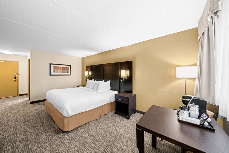 King Bed Room