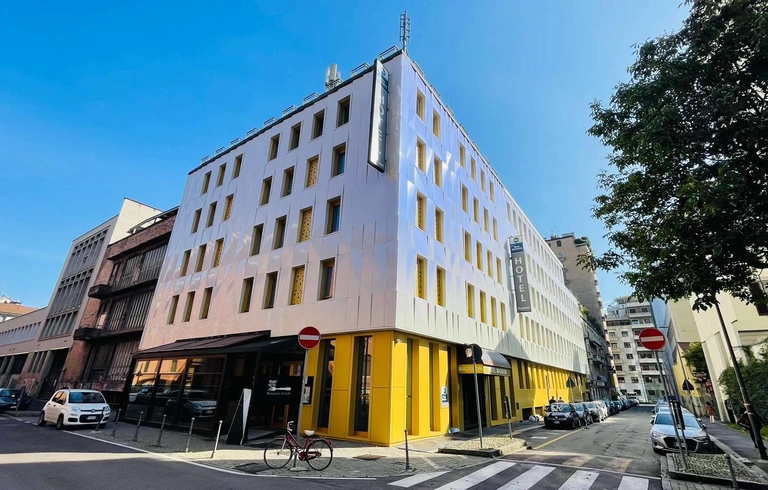 Madison Facciata Sun