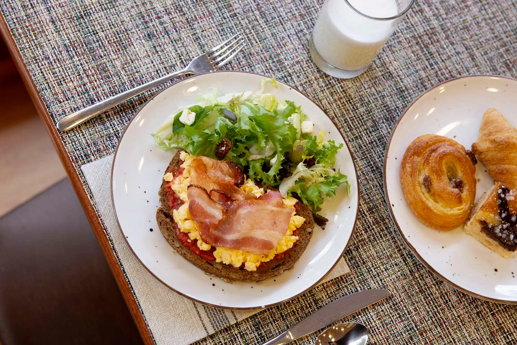 Buffet Breakfast