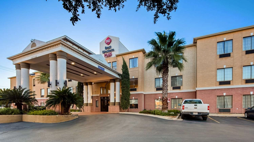 Welcome to the Best Western Plus Hill Country Suites!