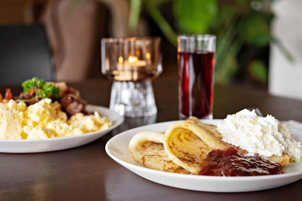 Breakfast Dahls Hotell