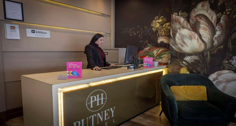 the putney hotel grounds and hotel