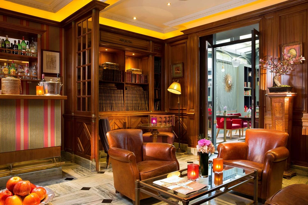 Bar Lounge